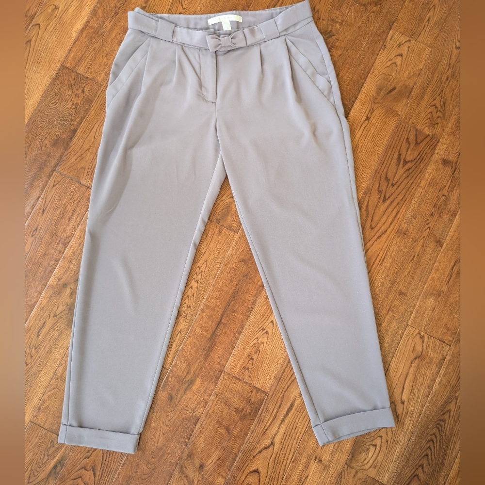 EUC Ladies LC Lauren Conrad Slacks Trousers Pants Gray Fabric Bow Belt Cuff Sz 4